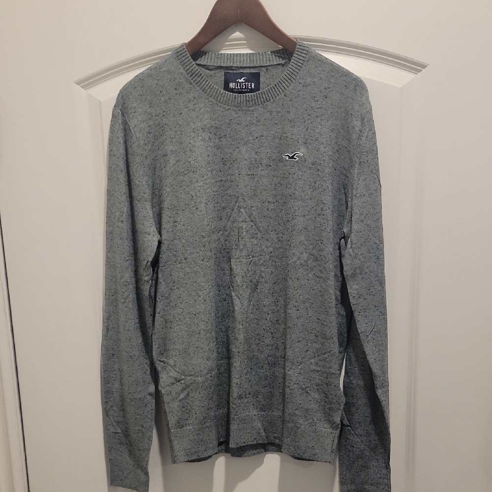 Hollister Men's Gray Sweater